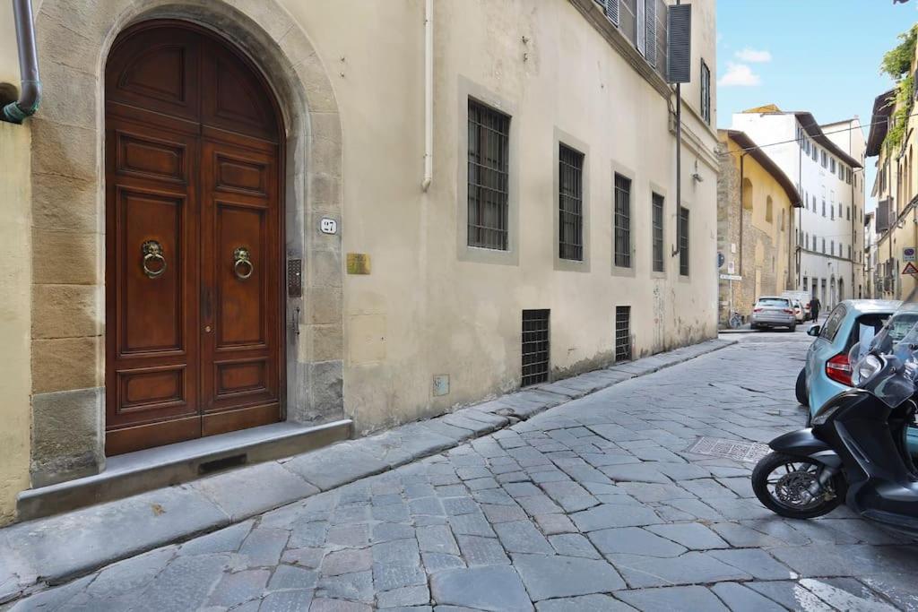 Palazzo Borghese 2 Bedroom Firenze Bagian luar foto