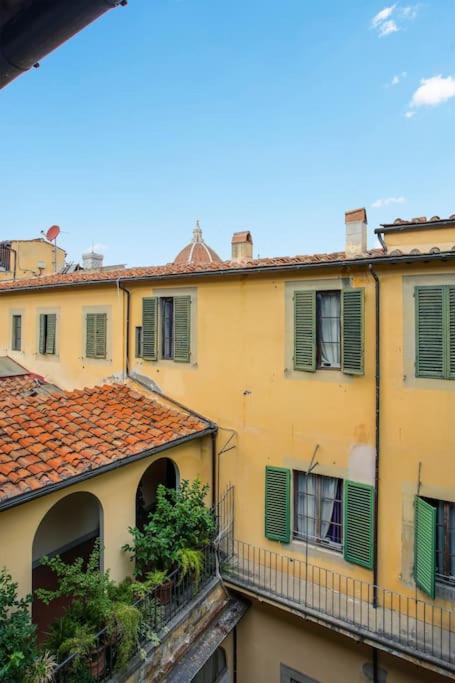 Palazzo Borghese 2 Bedroom Firenze Bagian luar foto